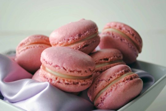 French Macaroons with White Chocolate Lavender Ganache 1